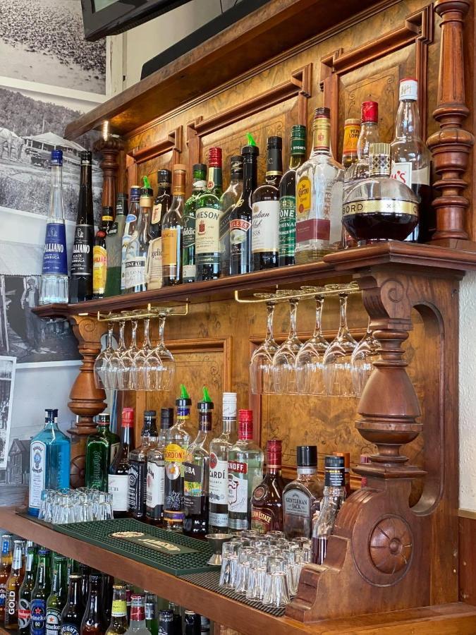 Hokitika Pioneer Hotel エクステリア 写真