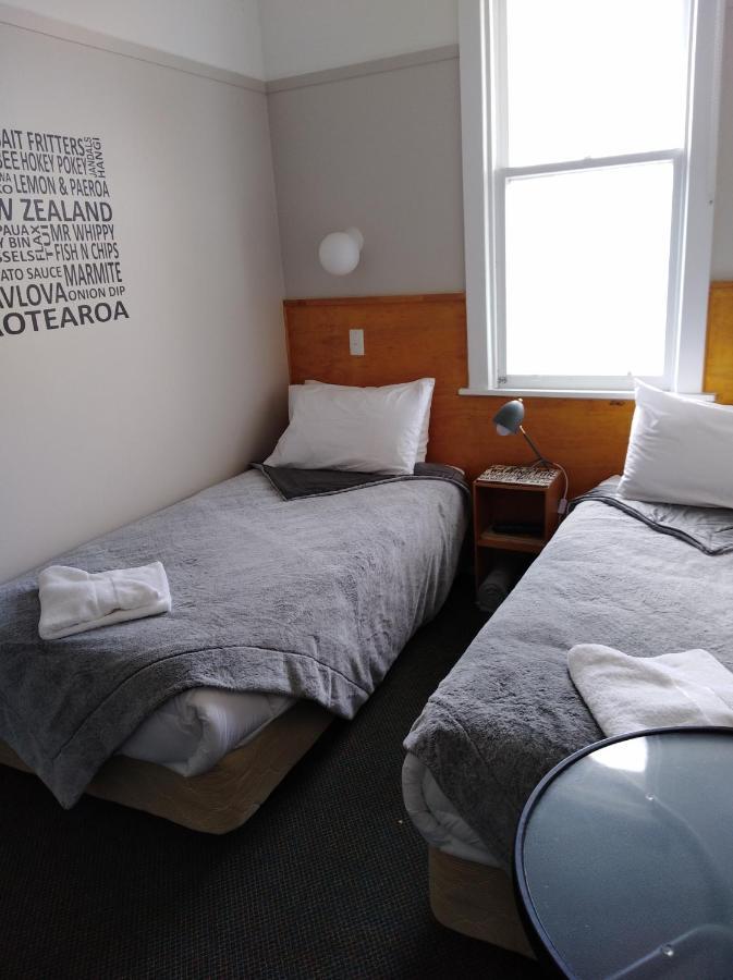 Hokitika Pioneer Hotel エクステリア 写真
