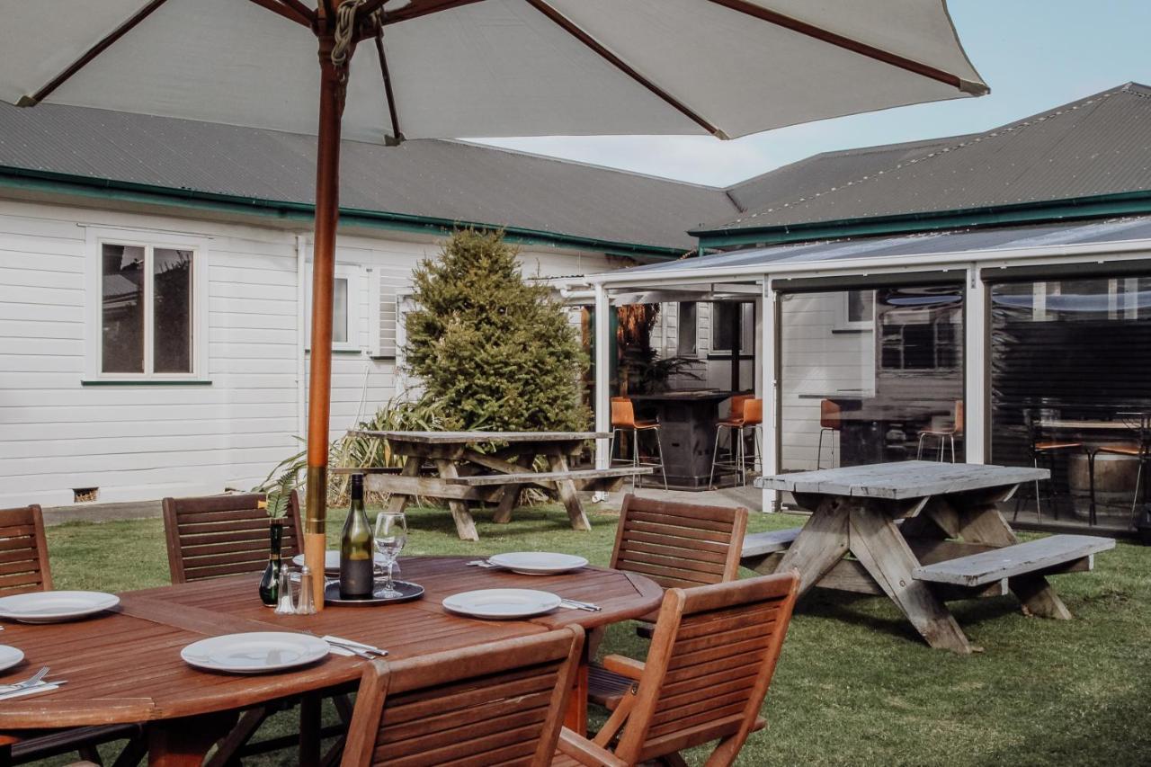 Hokitika Pioneer Hotel エクステリア 写真